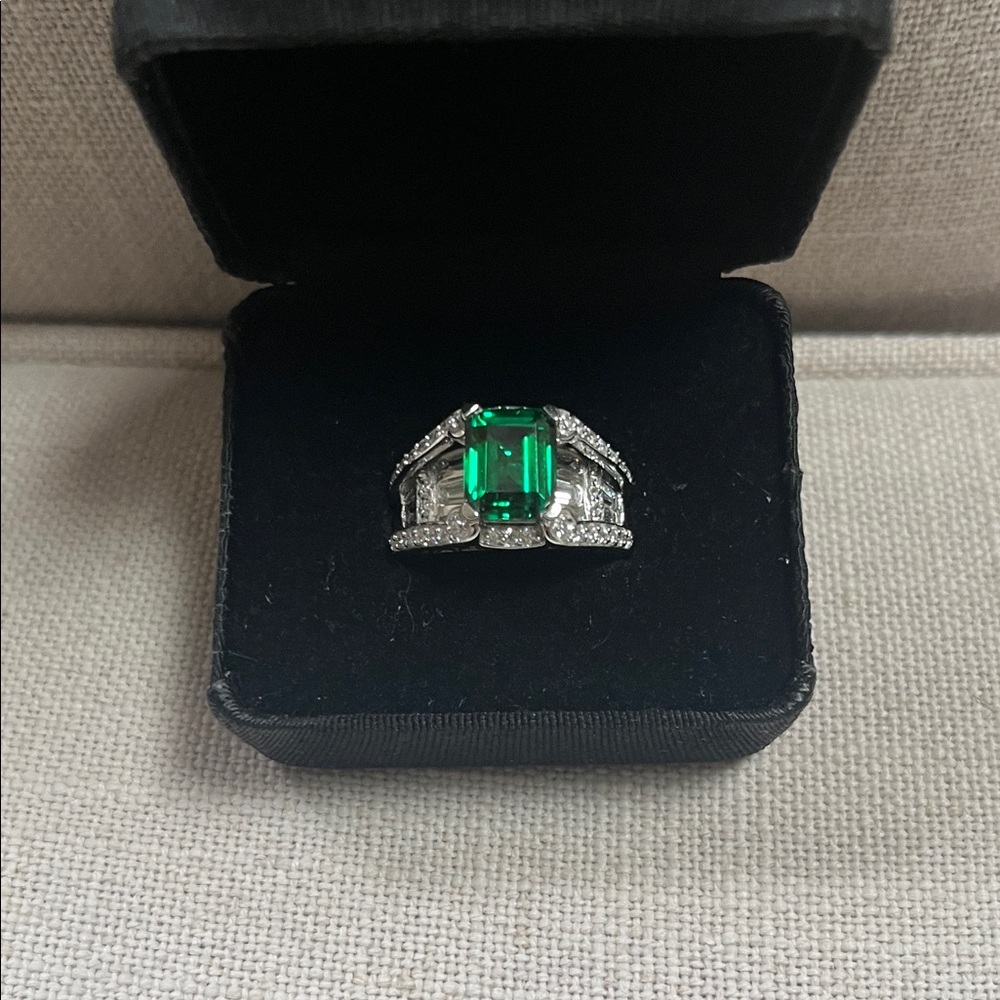 Victoria Wieck 925 Silver Ring with Emerald Green Gemstone Size 8 - Picture 11 of 11